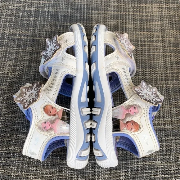 Disney Frozen 'Elsa and Anna Graphic' Double Strap Sandals Toddler size 6 - Picture 11 of 12